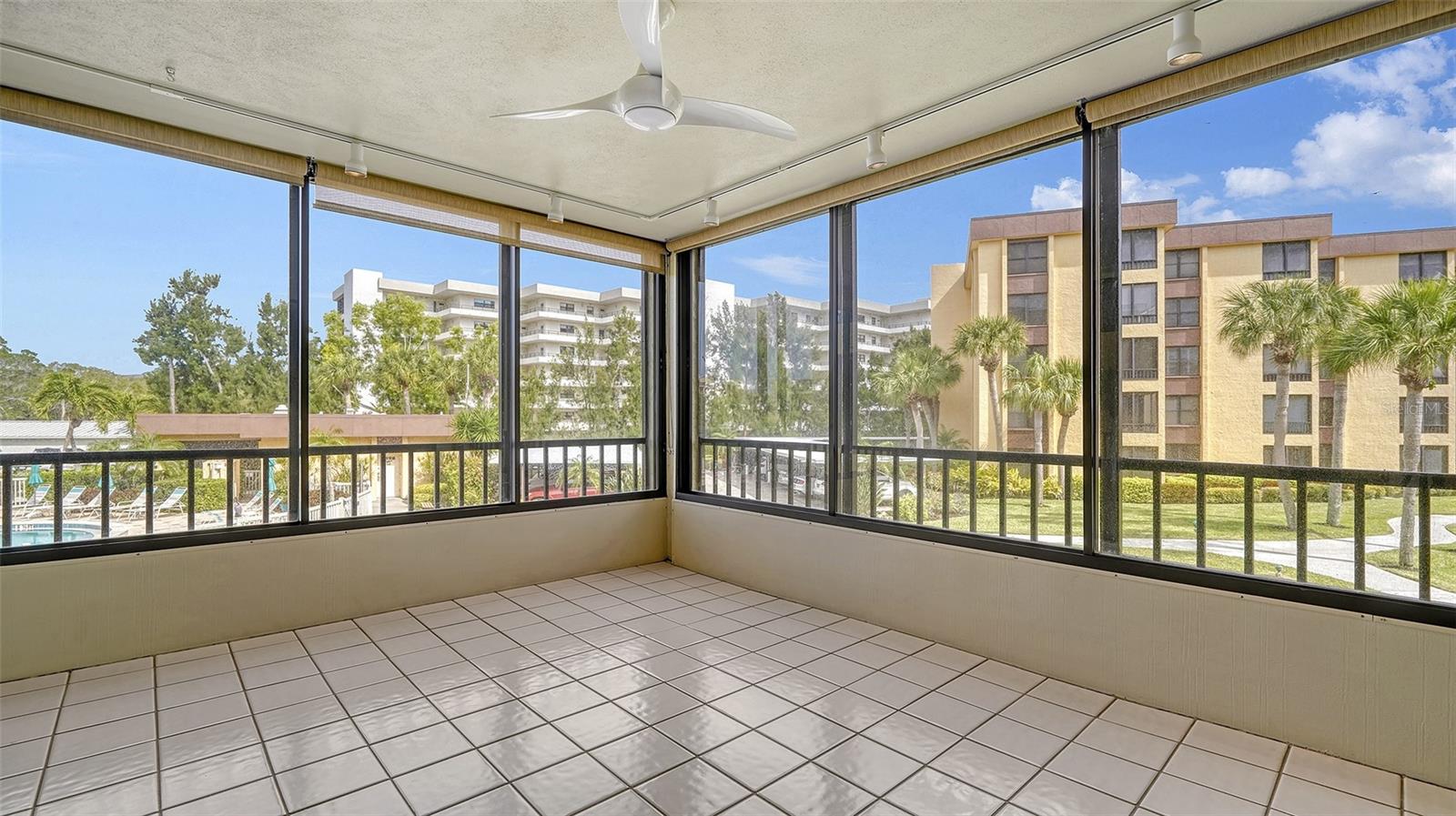 8773 MIDNIGHT PASS RD #206G