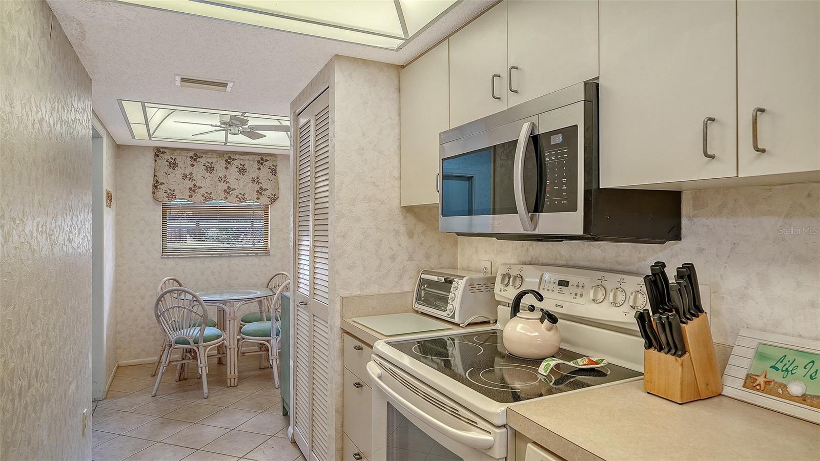 8773 MIDNIGHT PASS RD #102G