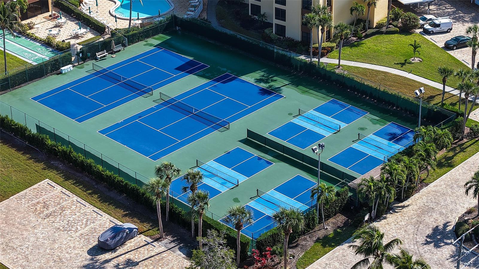 8773 MIDNIGHT PASS RD #102G