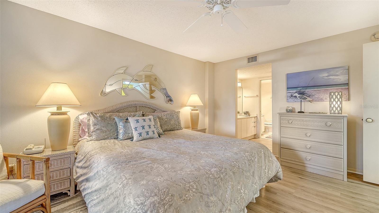 8773 MIDNIGHT PASS RD #102G