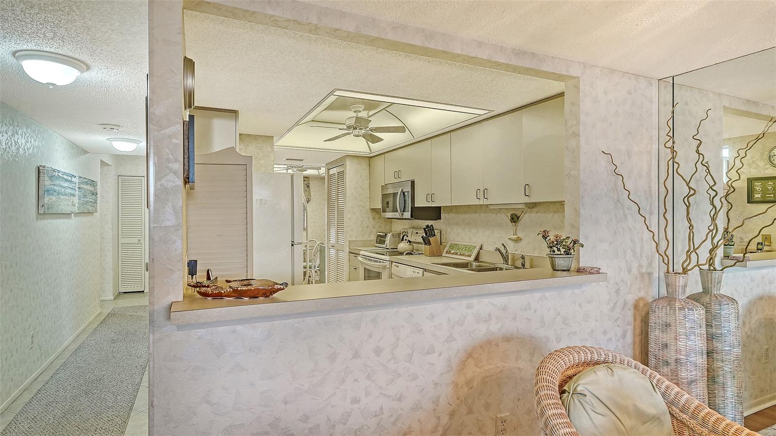 8773 MIDNIGHT PASS RD #102G