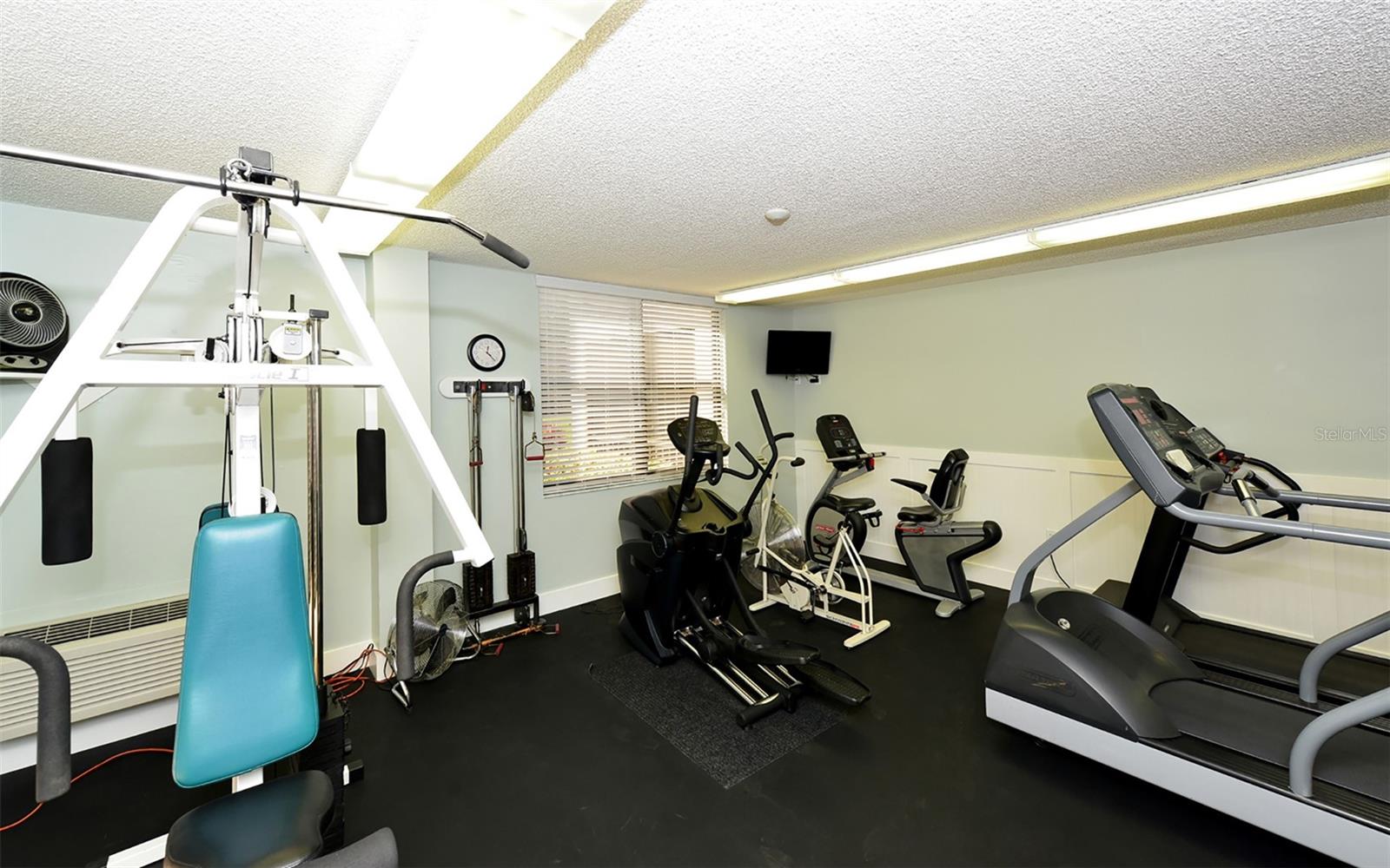 8773 MIDNIGHT PASS RD #102G