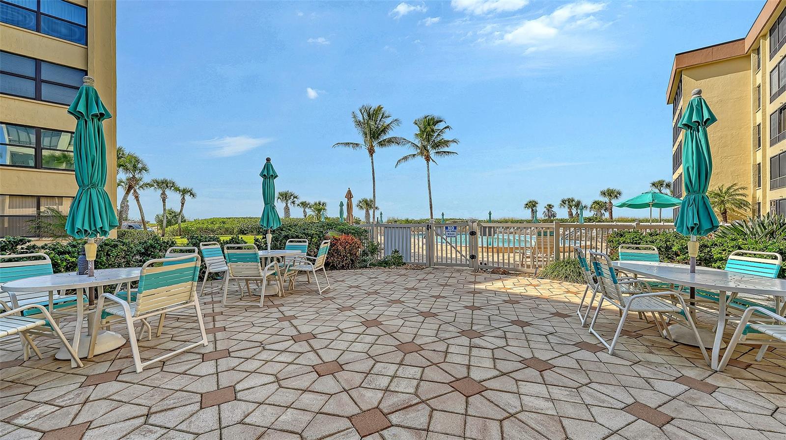 8773 MIDNIGHT PASS RD #102G