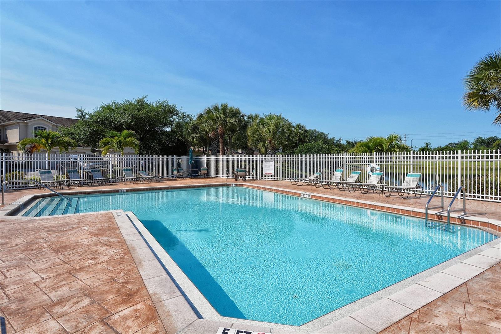 4509 STREAMSIDE CT #1901