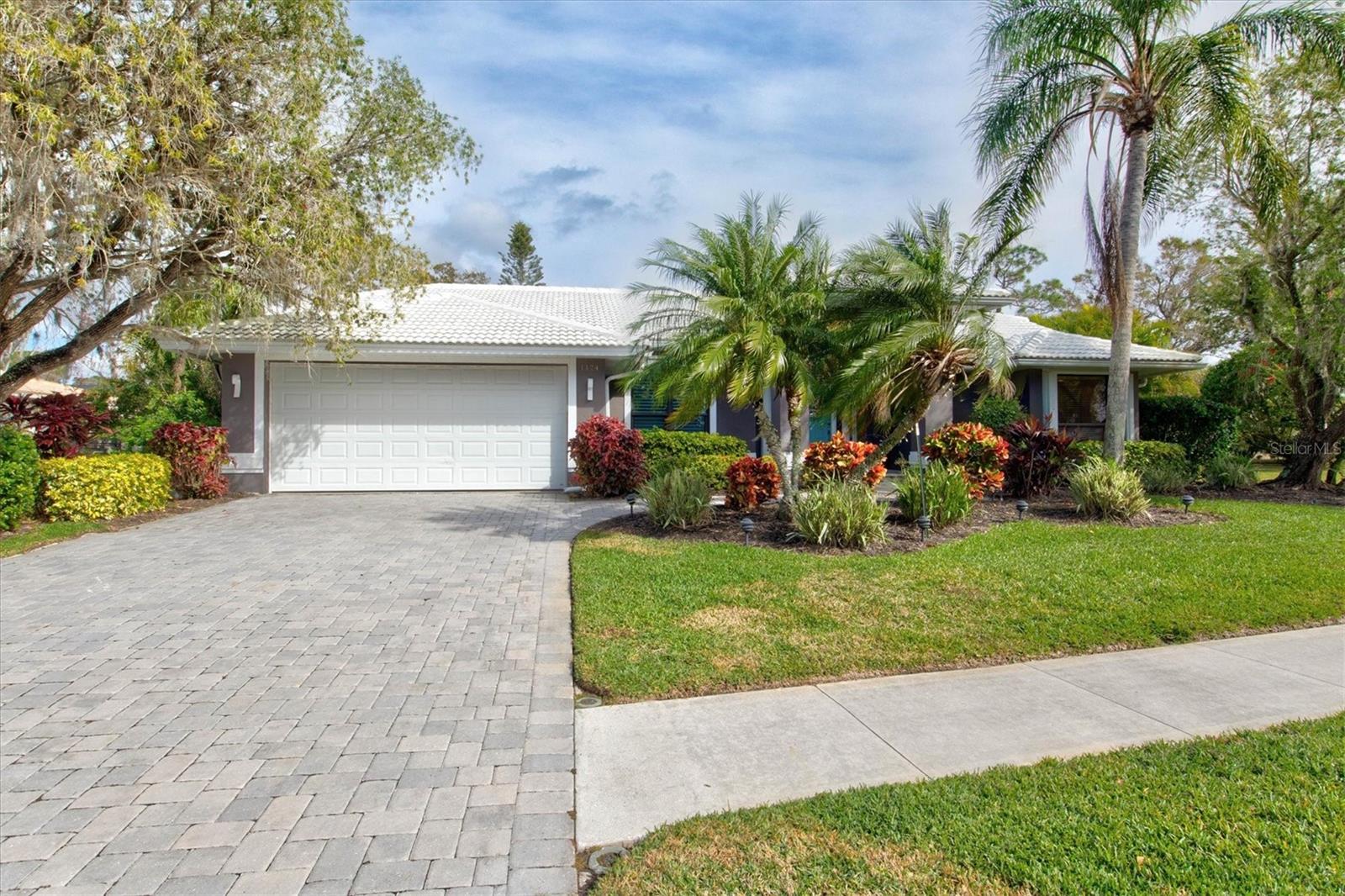 1174 SORRENTO WOODS BLVD