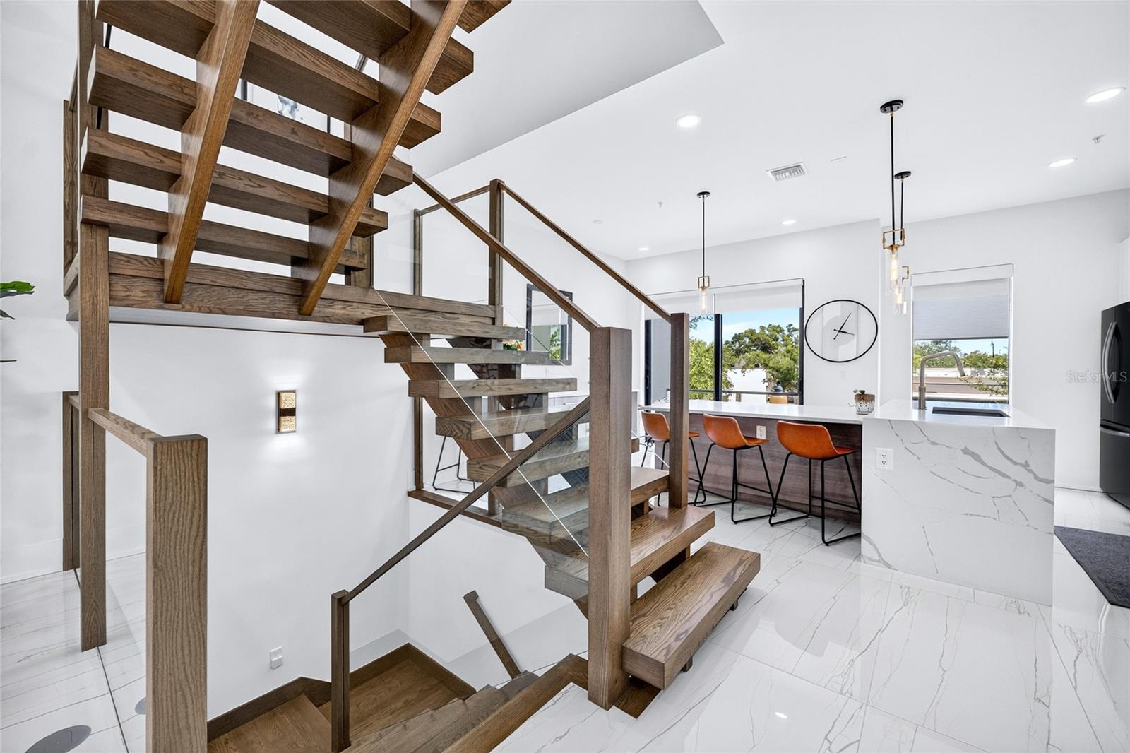 2187 MAIN ST