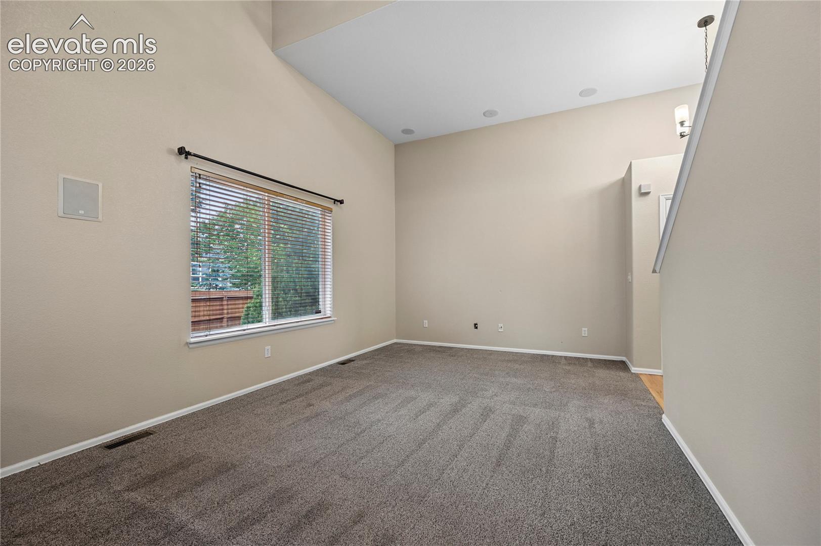 7483 Straggler Circle