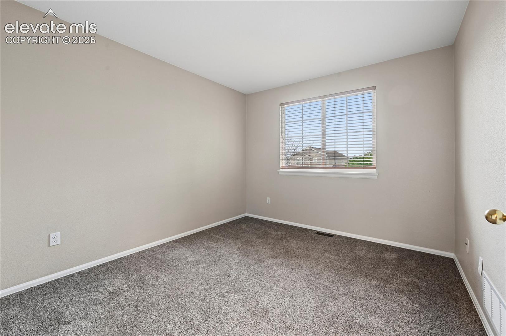 7483 Straggler Circle