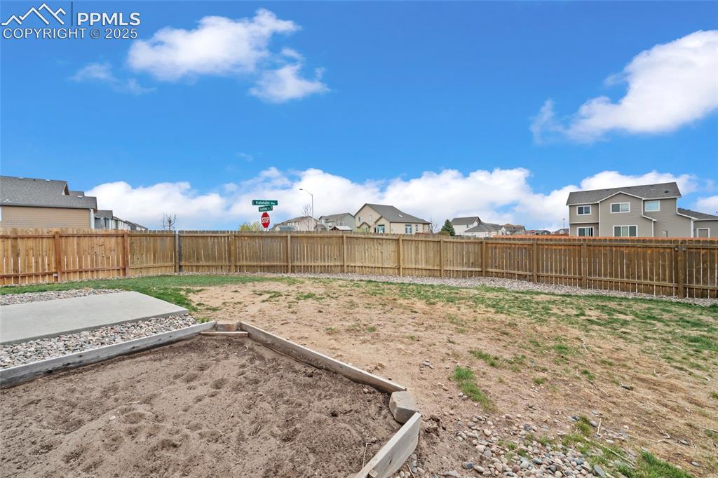 6095 San Mateo Drive