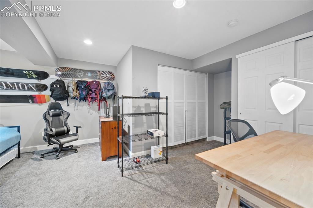 6095 San Mateo Drive