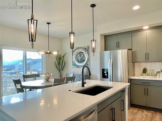 17617 Lemon Rye Loop