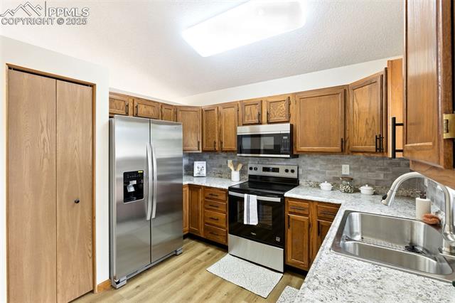 920 Hartell Drive