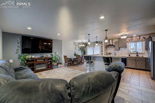 1421 Querida Drive