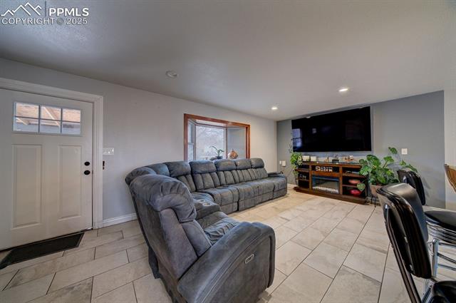 1421 Querida Drive
