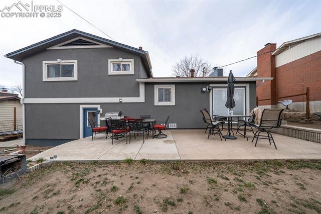 1421 Querida Drive