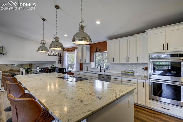 15215 Diamondhead Court