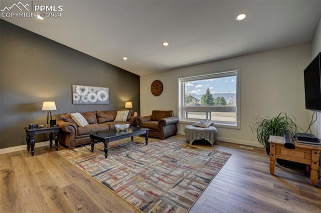 15215 Diamondhead Court