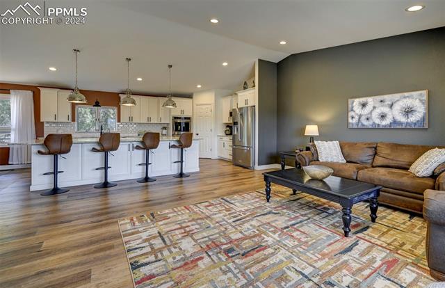 15215 Diamondhead Court