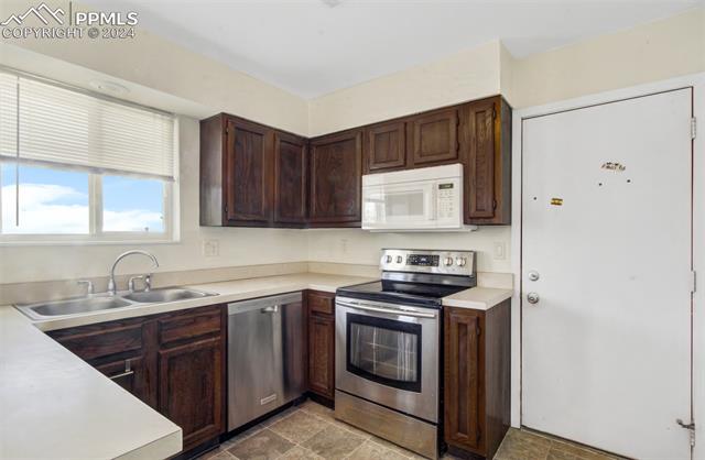 6565 Brook Forest Drive