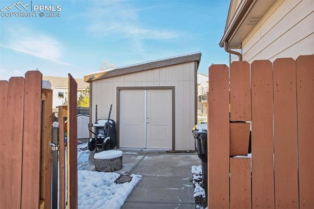 10873 Torreys Peak Way