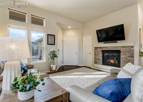 8127 Mockorange Heights