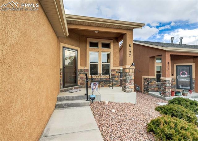 8127 Mockorange Heights