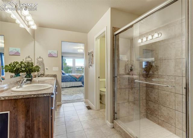 8127 Mockorange Heights