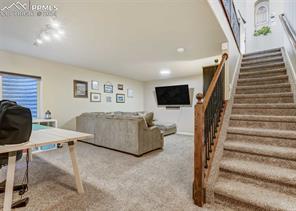 8127 Mockorange Heights
