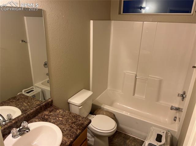 680 E Marigold Drive