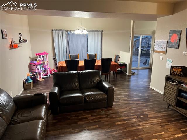 680 E Marigold Drive