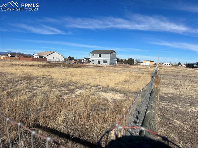 680 E Marigold Drive