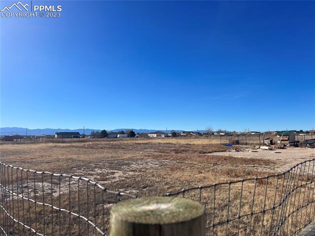 680 E Marigold Drive