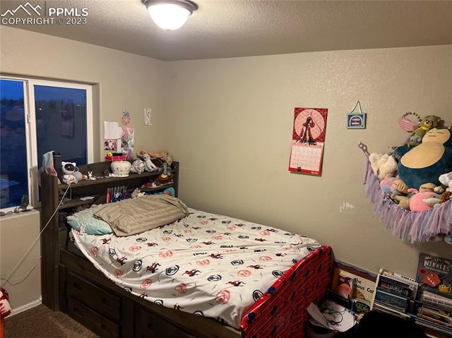 680 E Marigold Drive