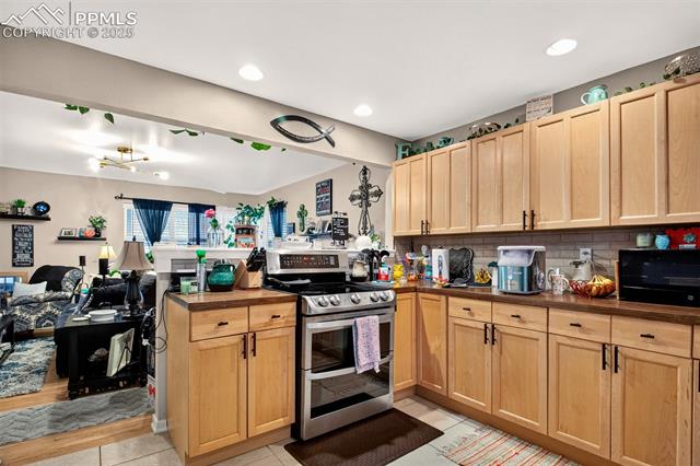 1825 W Kiowa Street