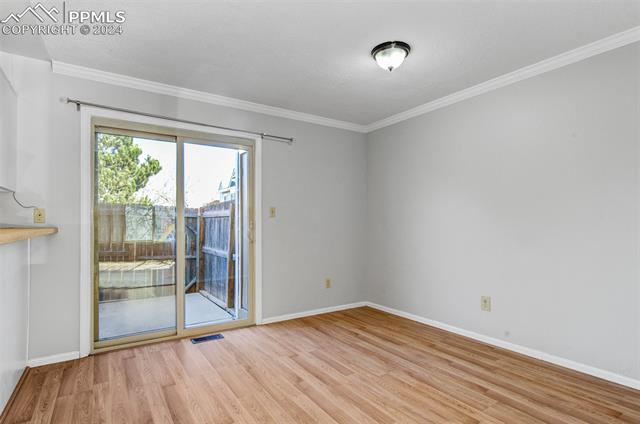 917 London Green Way