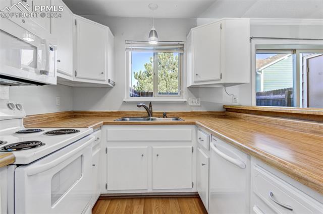 917 London Green Way
