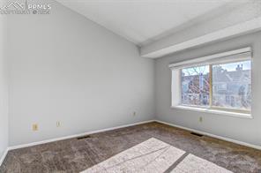 917 London Green Way