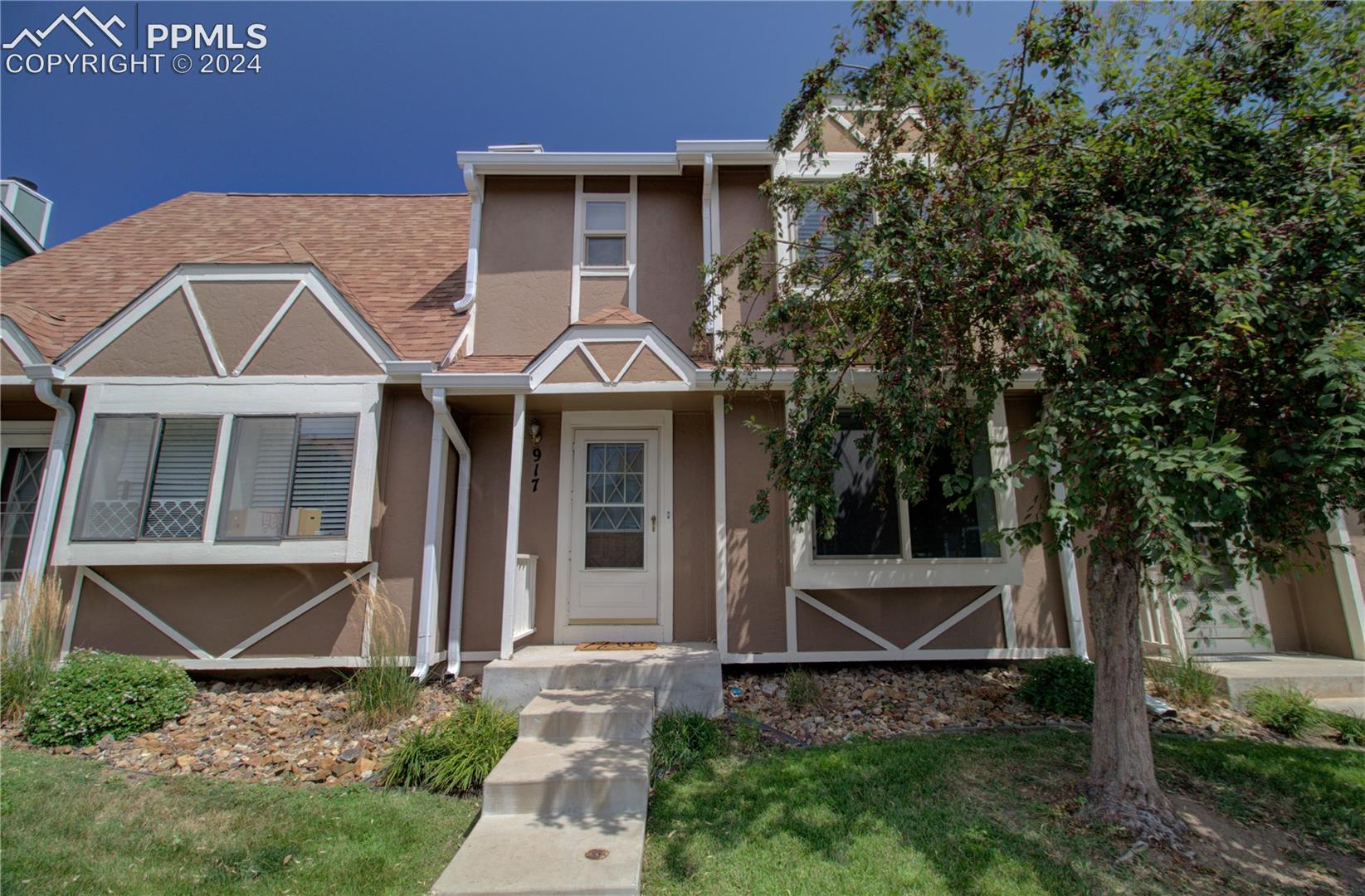 917 London Green Way