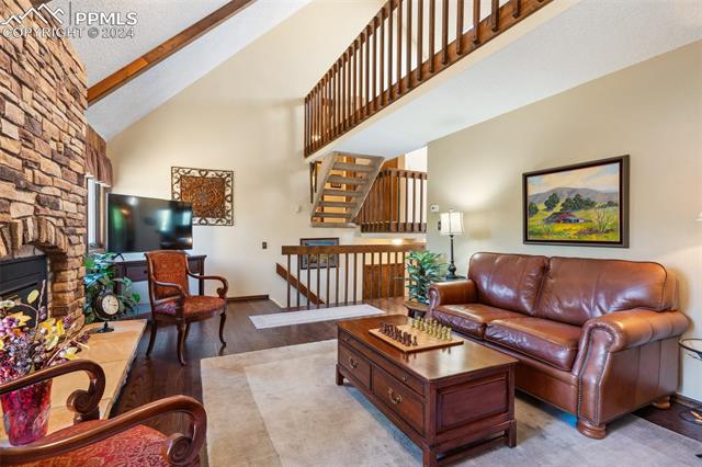 6545 White Falcon Court