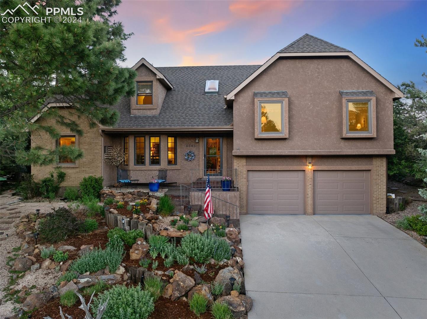 6545 White Falcon Court
