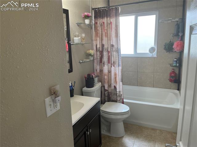 1046 Cambridge Avenue