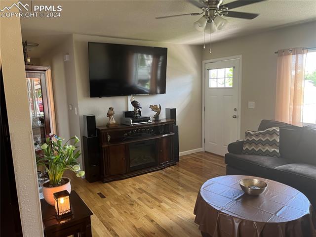 1046 Cambridge Avenue