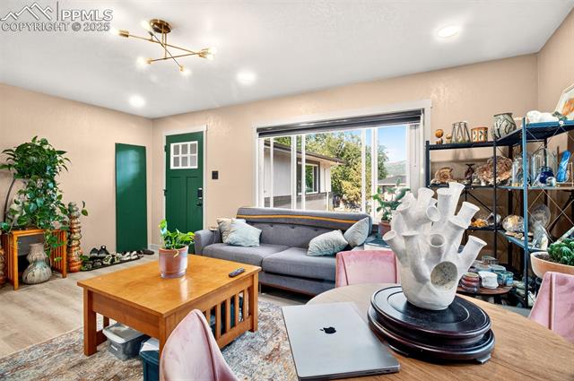 405 Wilhelmia Avenue