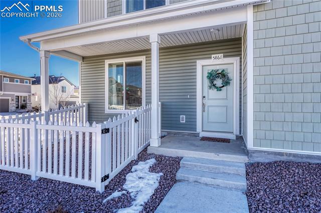 5861 Dakan Loop