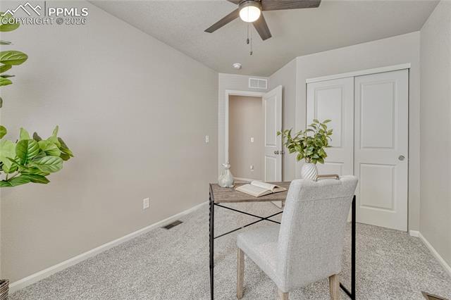 5861 Dakan Loop