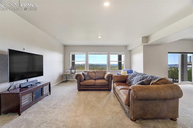 133 S Olympian Drive