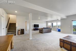 133 S Olympian Drive