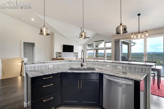 133 S Olympian Drive