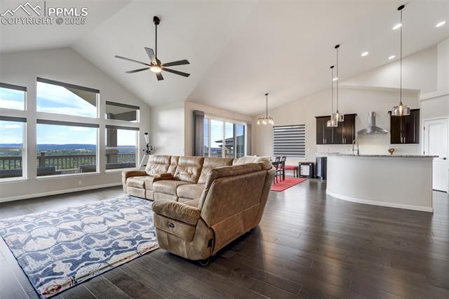 133 S Olympian Drive