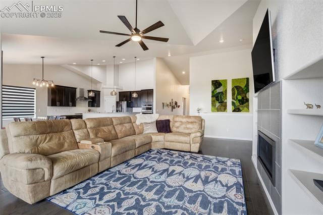 133 S Olympian Drive